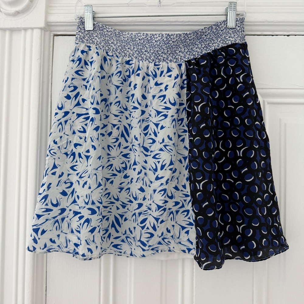 🦊 Maeve White and Blue Smocked A-Line silk Mini Skirt